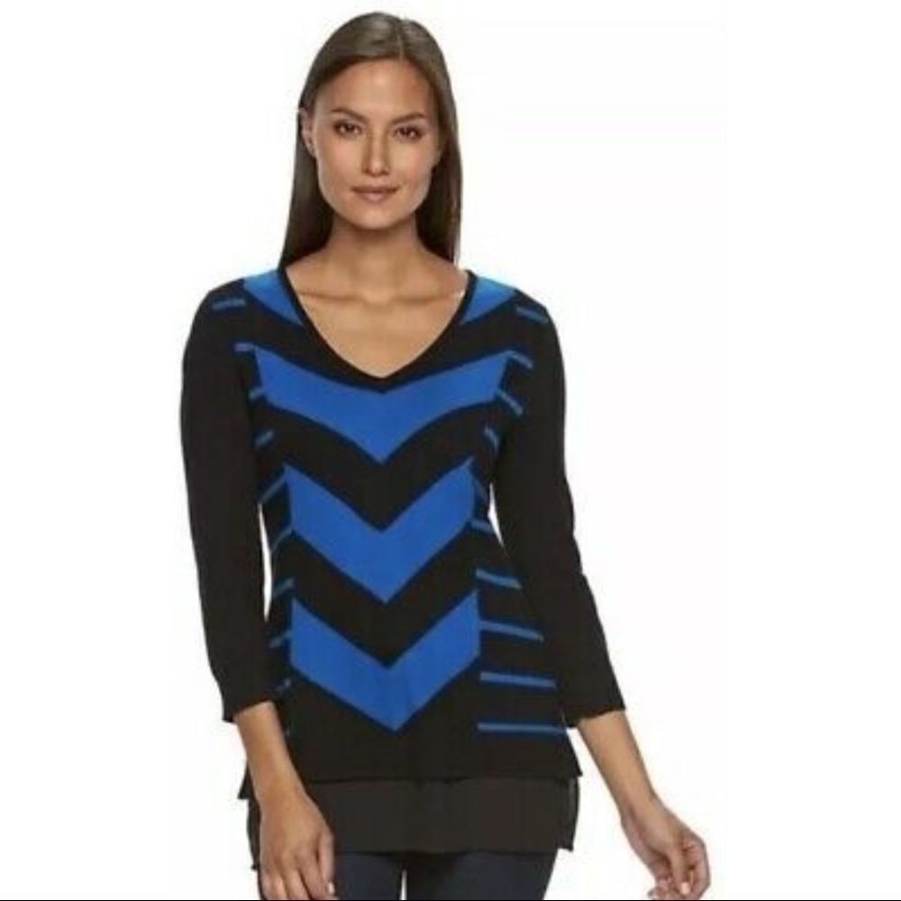 ✨ Mitered Stripe Sweater
Dana Buchman✨